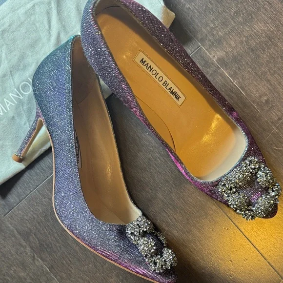 Authentic Manolo Blahnik Hangisi Metallic Midnight Notturno Crystal Pump - Picture 2 of 8